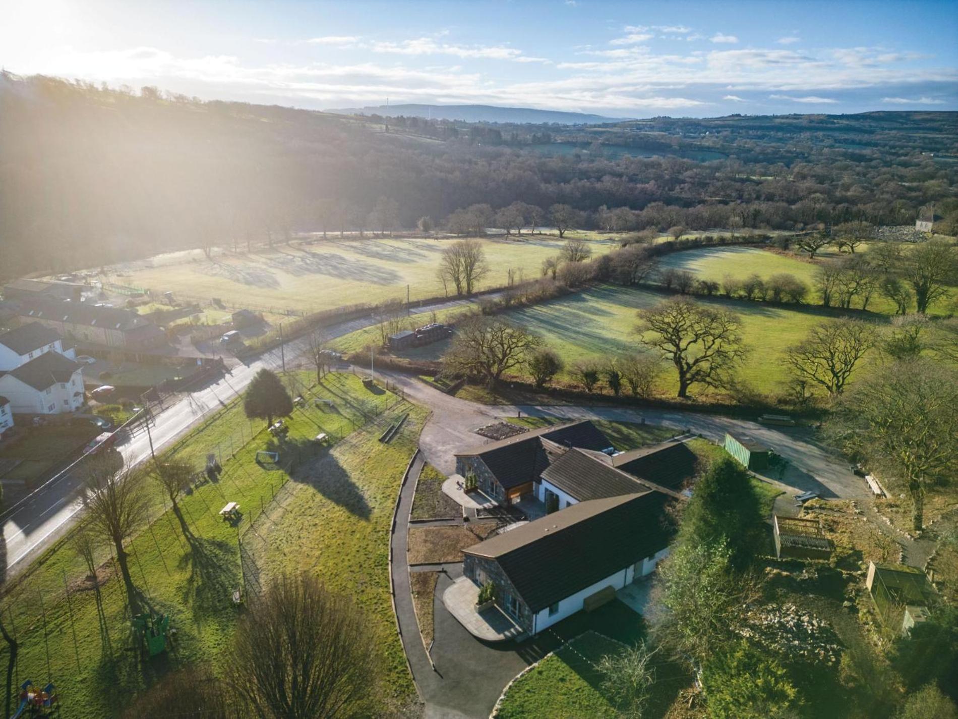 Suite 6 - Sleeping Giant Hotel - Pen Y Cae Inn Brecon Exteriör bild