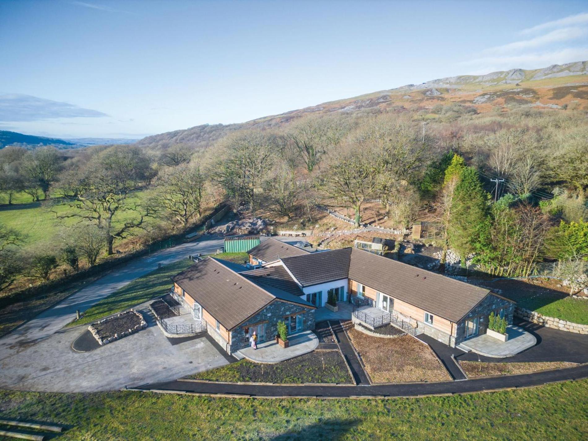 Suite 6 - Sleeping Giant Hotel - Pen Y Cae Inn Brecon Exteriör bild